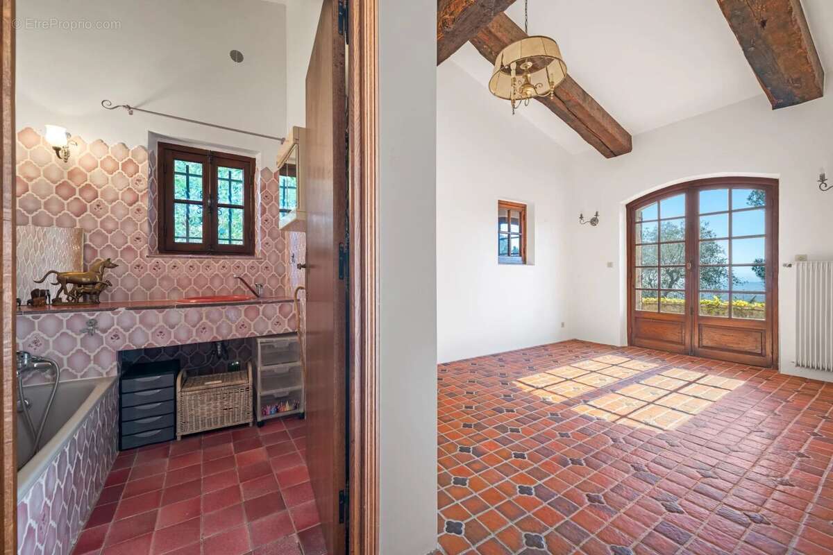 Maison à COLOMARS