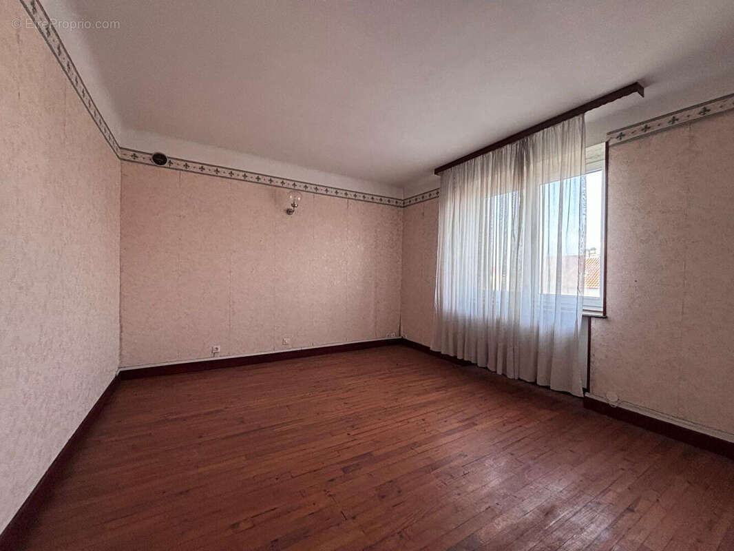 Maison à SAINTE-MARIE-AUX-CHENES