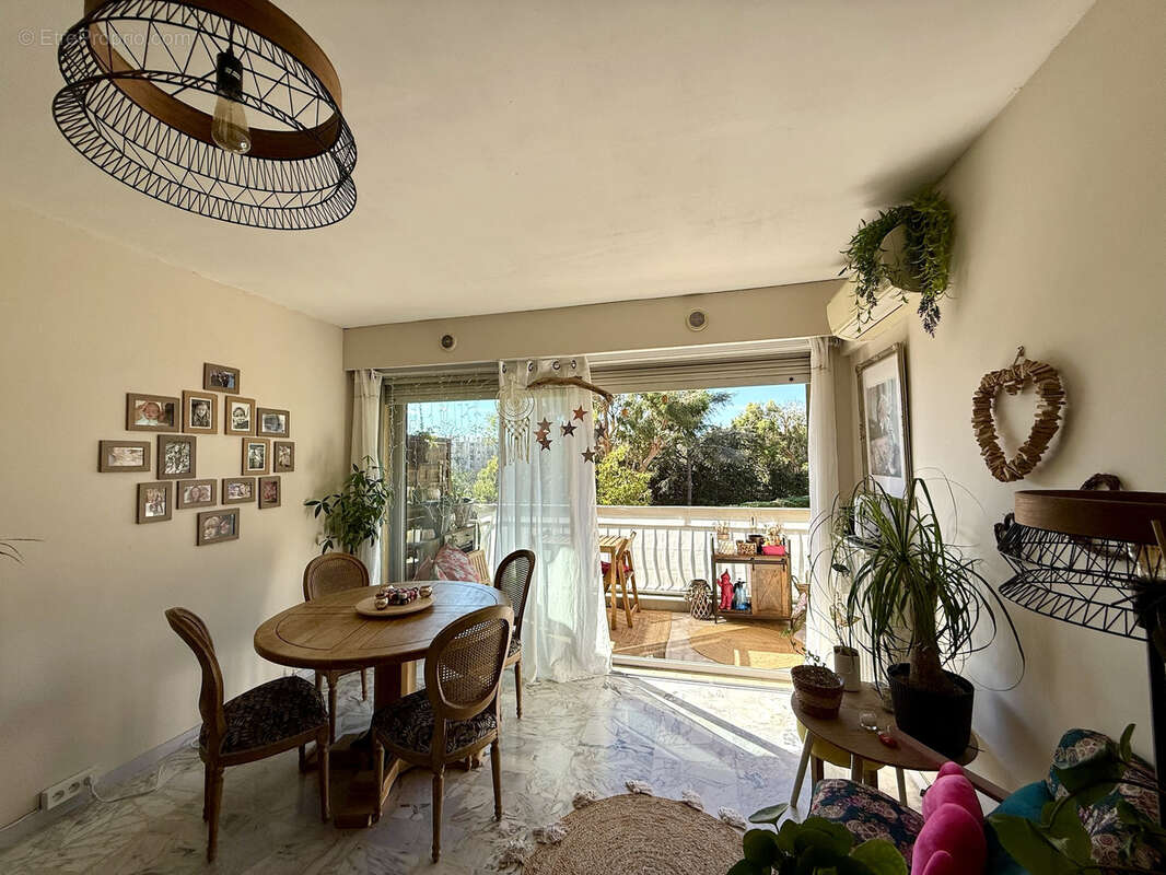 Appartement à CAGNES-SUR-MER