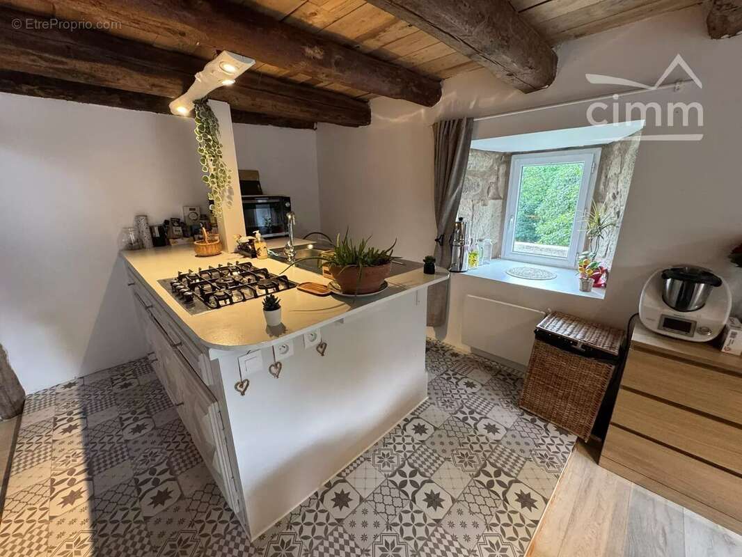 Ancienne chaumière avec dépendance - photo 23