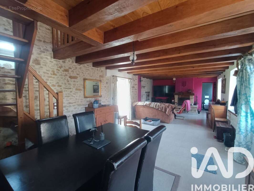 Maison 83 m² à Ferrieres-La-Verrerie  - photo 5