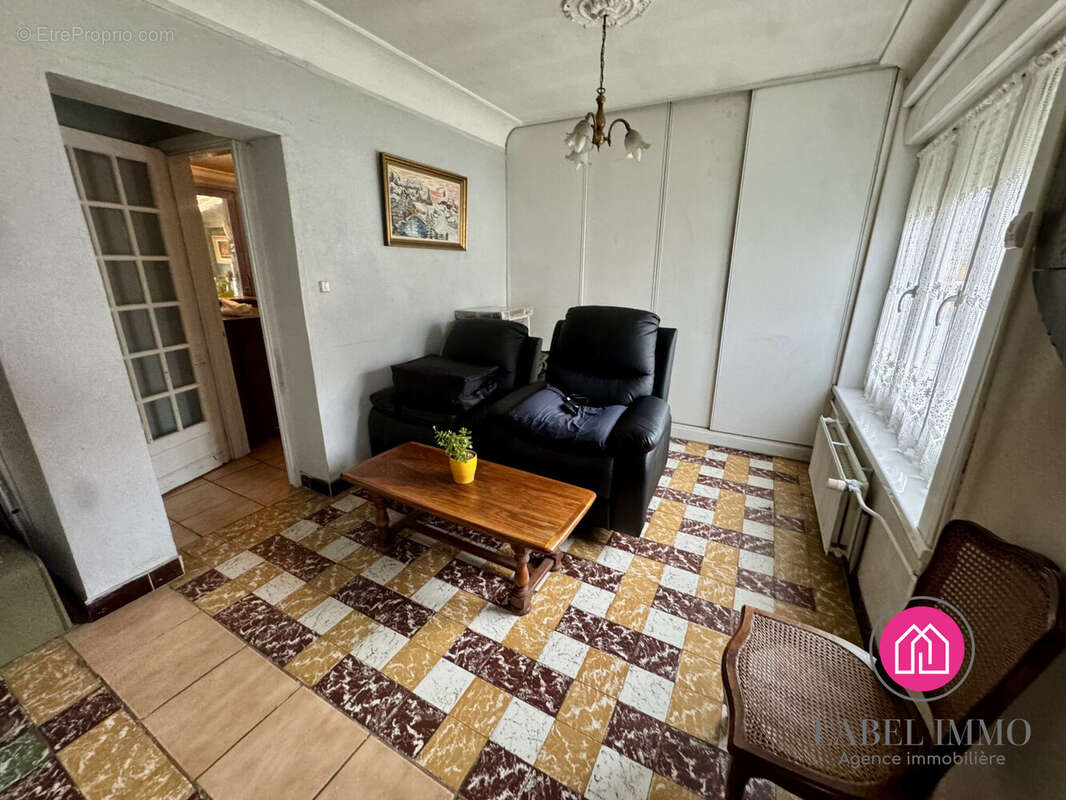 Maison à MONTIGNY-EN-OSTREVENT