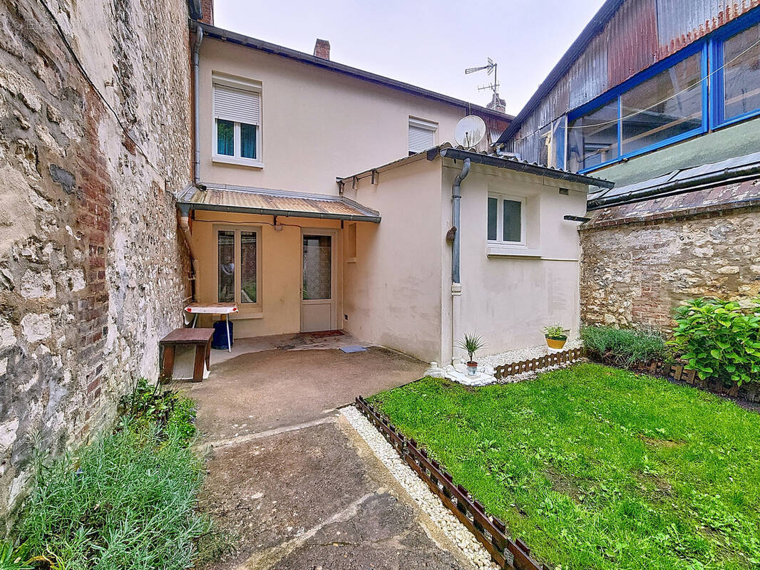 Maison à PONT-SAINT-PIERRE