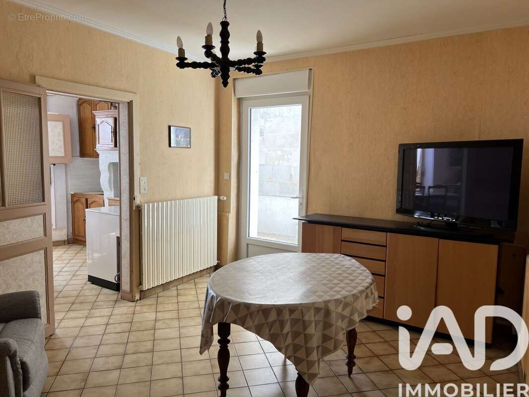 Maison 107 m² à Forges  - photo 6