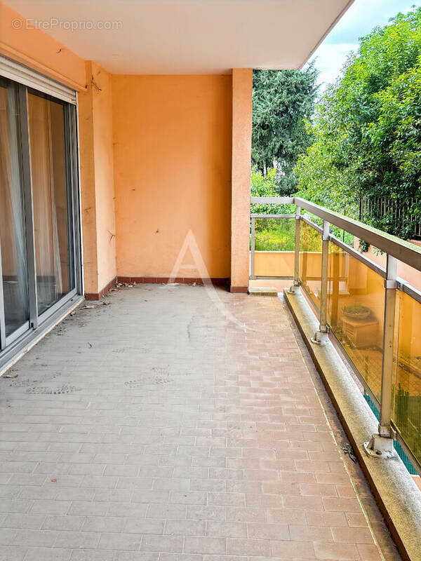 Appartement à LE CANNET