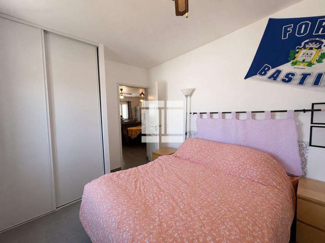 Appartement T2 à vendre avec terrasse, local privatif et place de parking - photo 7
