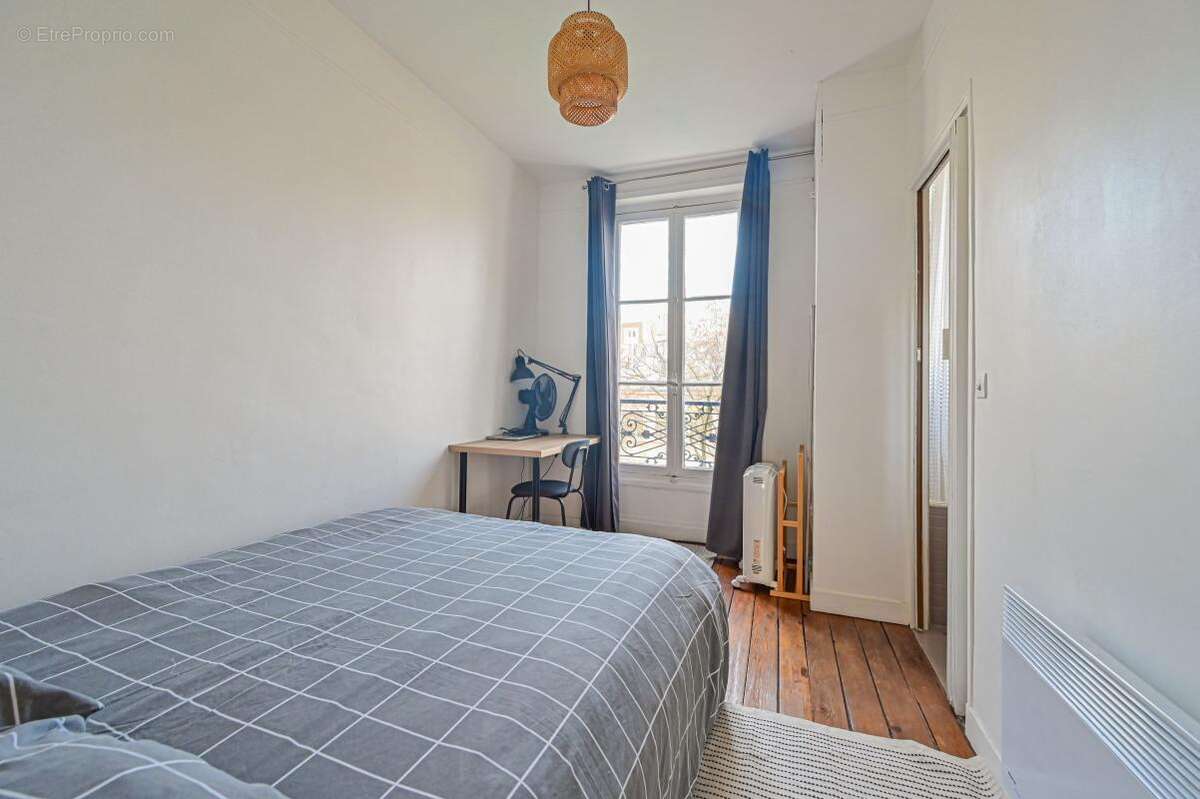 Appartement à PARIS-18E