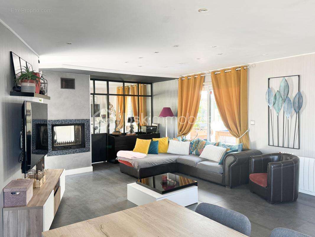 Maison de plain-pied 4 chambres 130m2 + véranda de 45m2 - photo 6