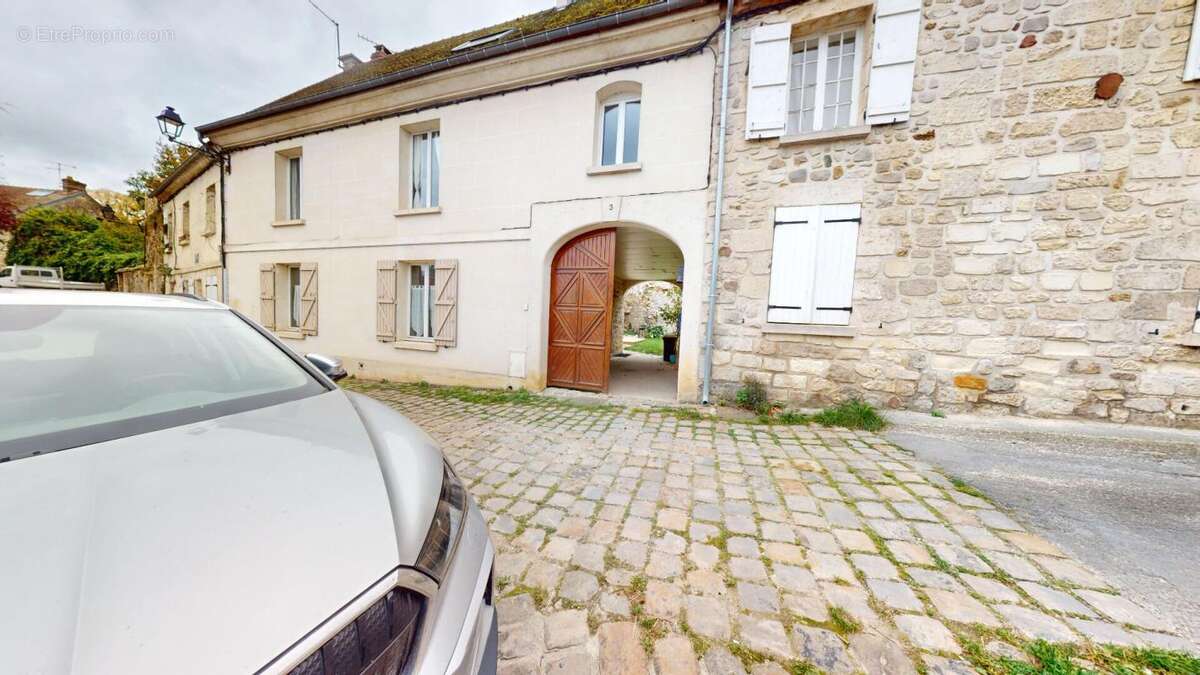 Maison à LA FERTE-MILON