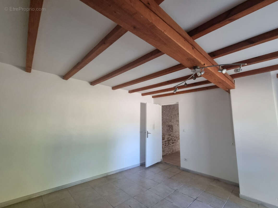 Maison à MONTAIGU-DE-QUERCY