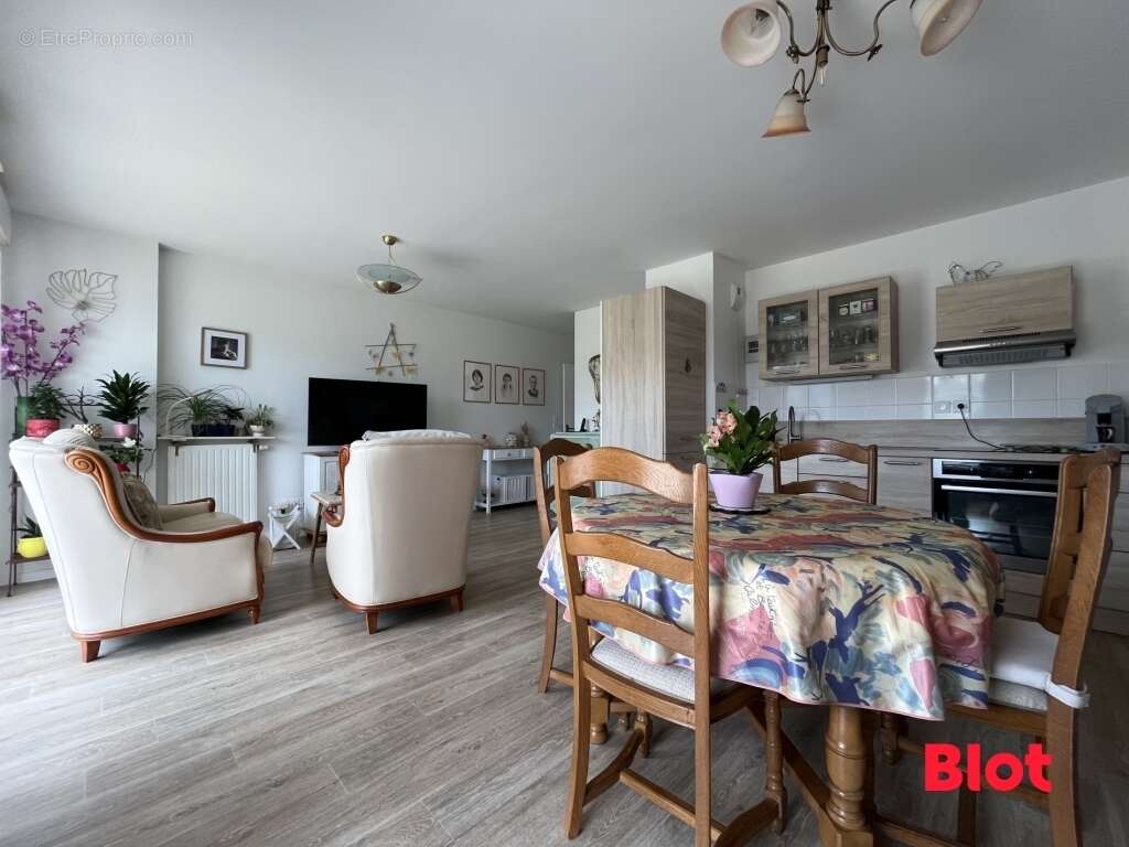 Appartement à MORDELLES