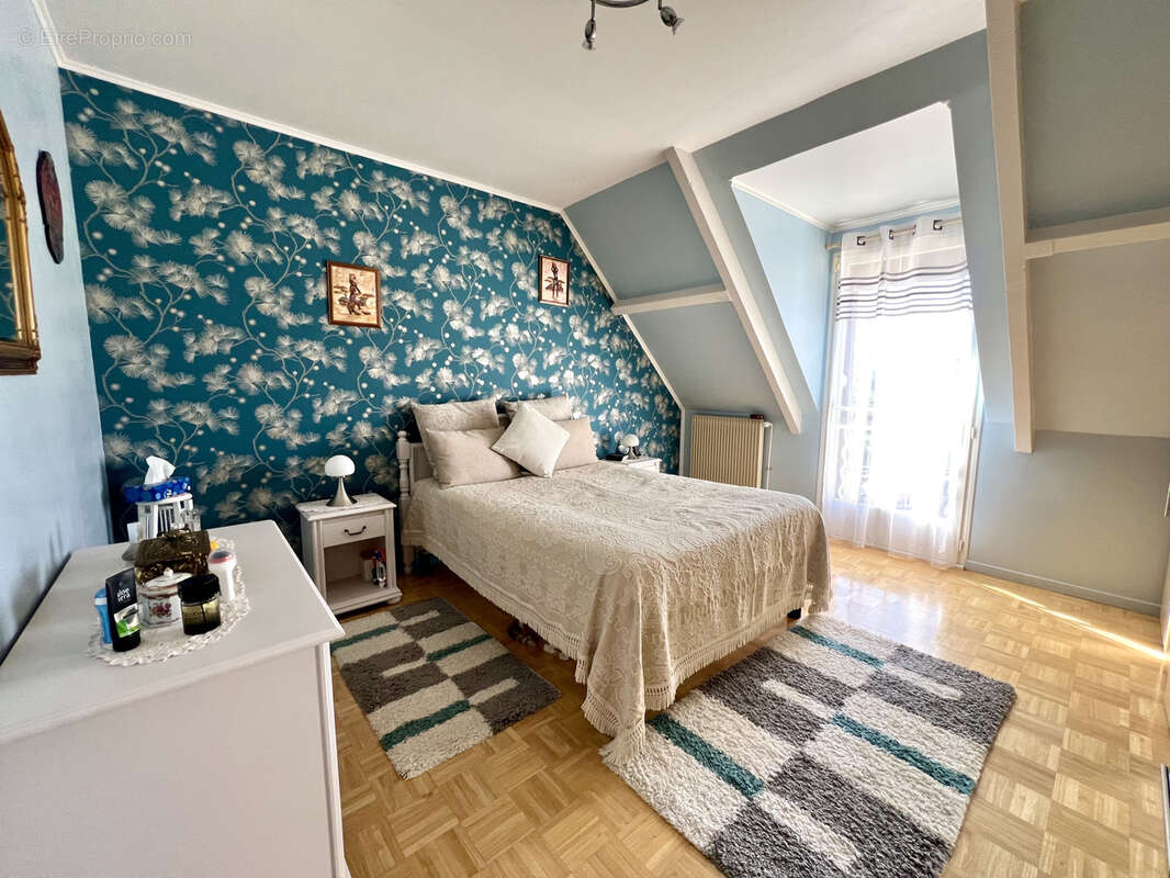 Maison à SARTROUVILLE