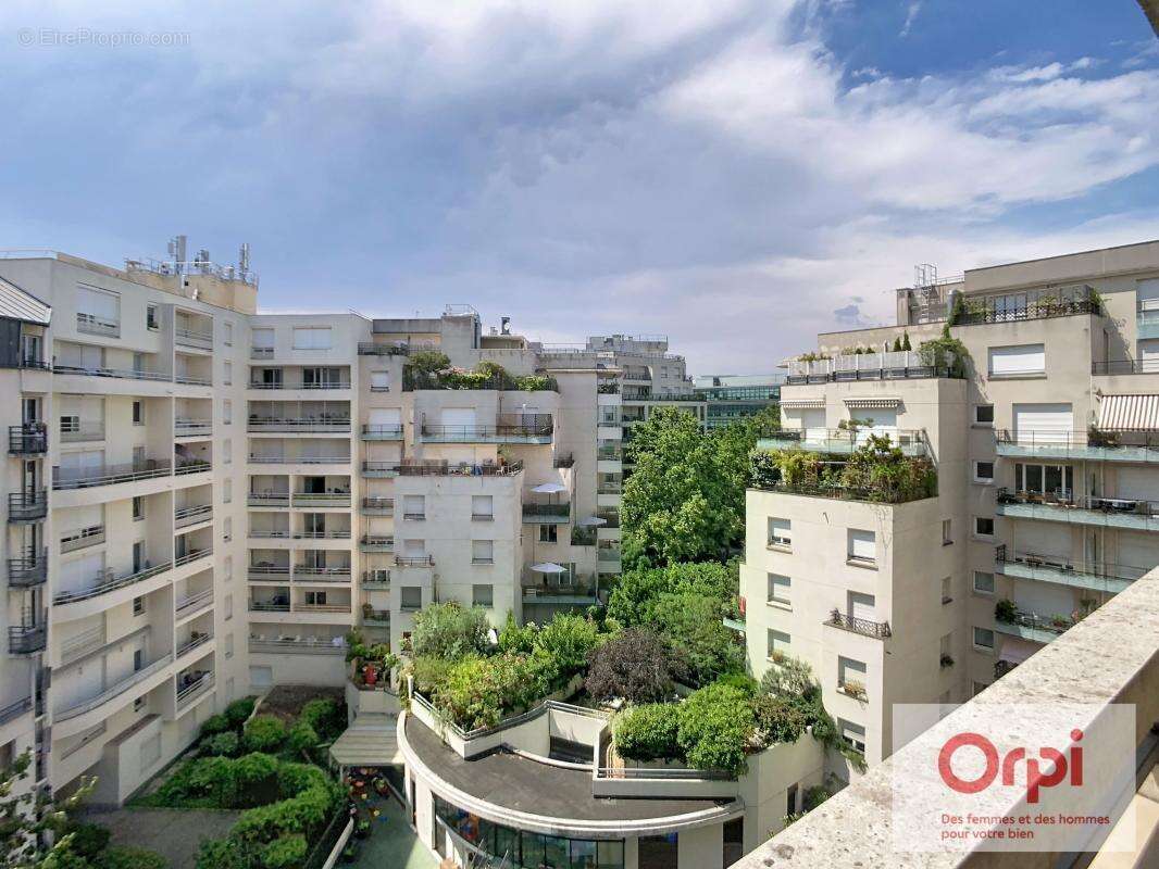Appartement à ISSY-LES-MOULINEAUX