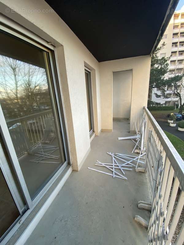 Mérignac Capeyron A vendre T2  balcon stationnement et cellier - photo 6