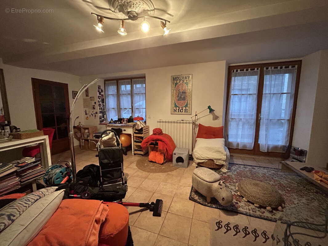 Maison à LABRUGUIERE