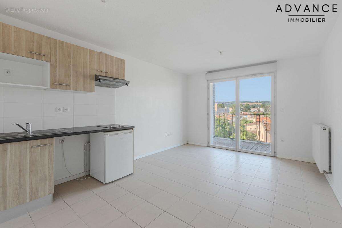 RANGUEIL - Appartement T2 avec terrasse & parking - photo 2
