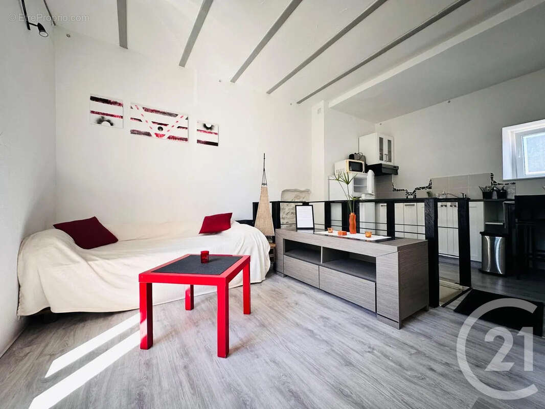 Maison 165 m² à Saint-Paul  - photo 13