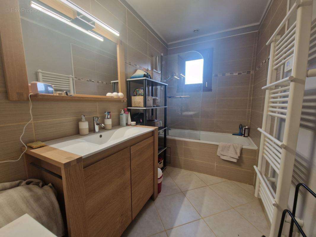 Maison à MONTFORT-LE-GESNOIS