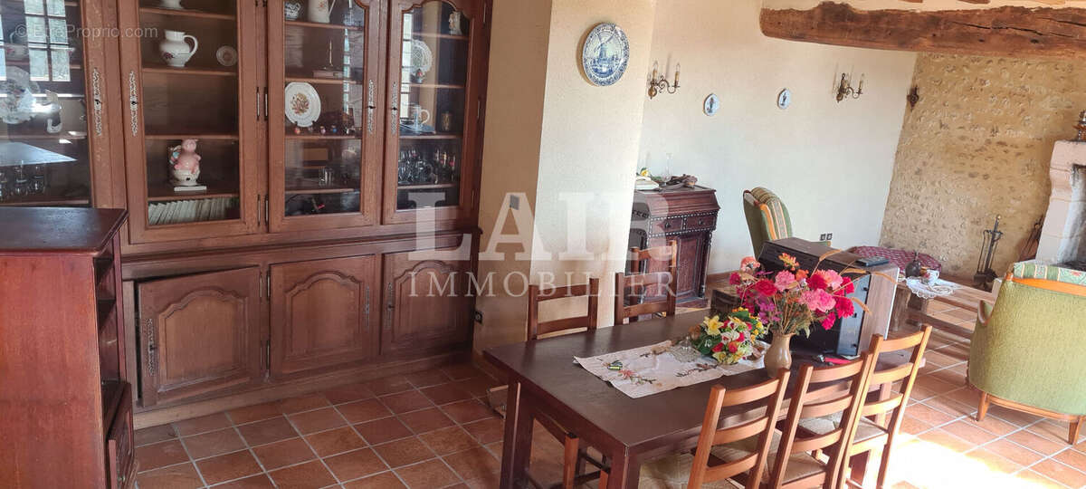 Maison en pierre de 6 piéces - Ref.M14774 - photo 8