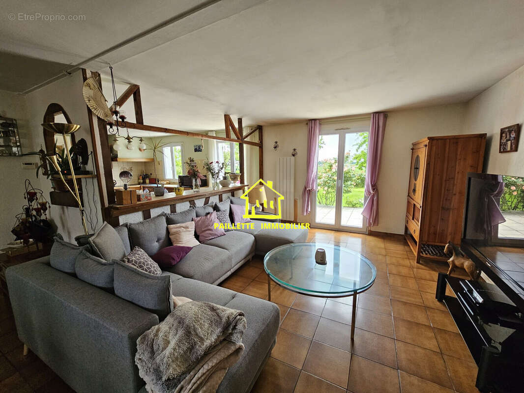 Maison à SAINT-SAUVEUR-D'EMALLEVILLE