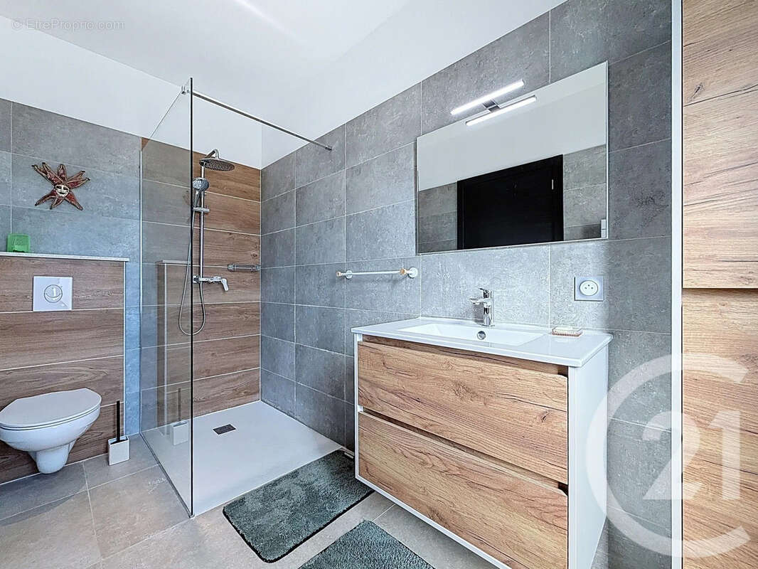 Maison à SANTA-LUCIA-DI-MORIANI