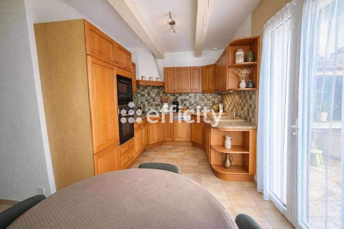 Maison à BOUC-BEL-AIR