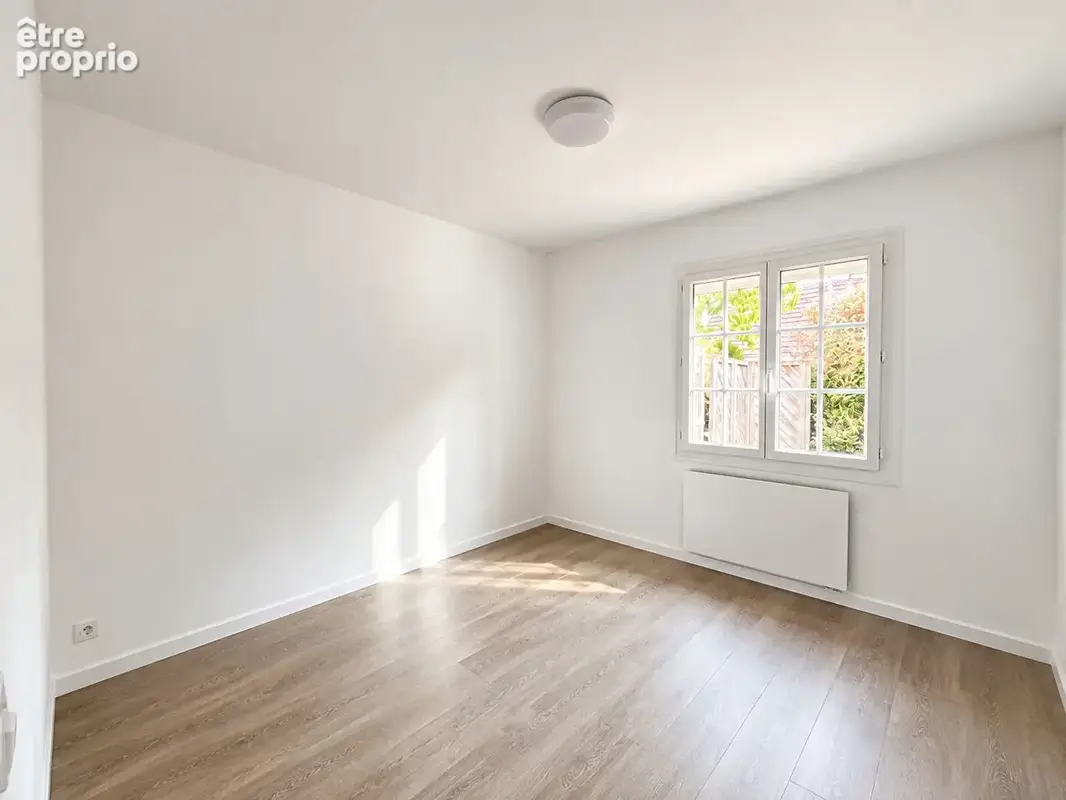 Maison Saint- Denis- En- Val  4 pièces - photo 4