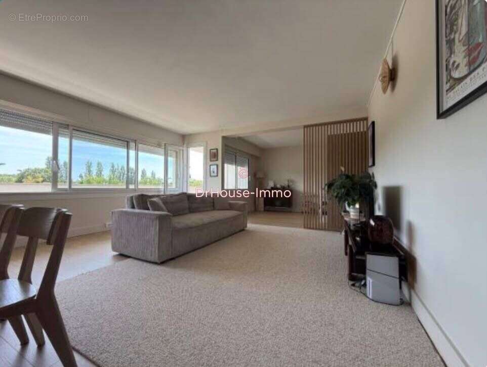 Appartement 97 m² à Le Mans  - photo 8