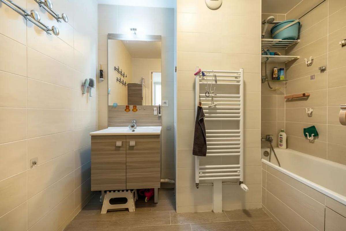 Appartement à IVRY-SUR-SEINE