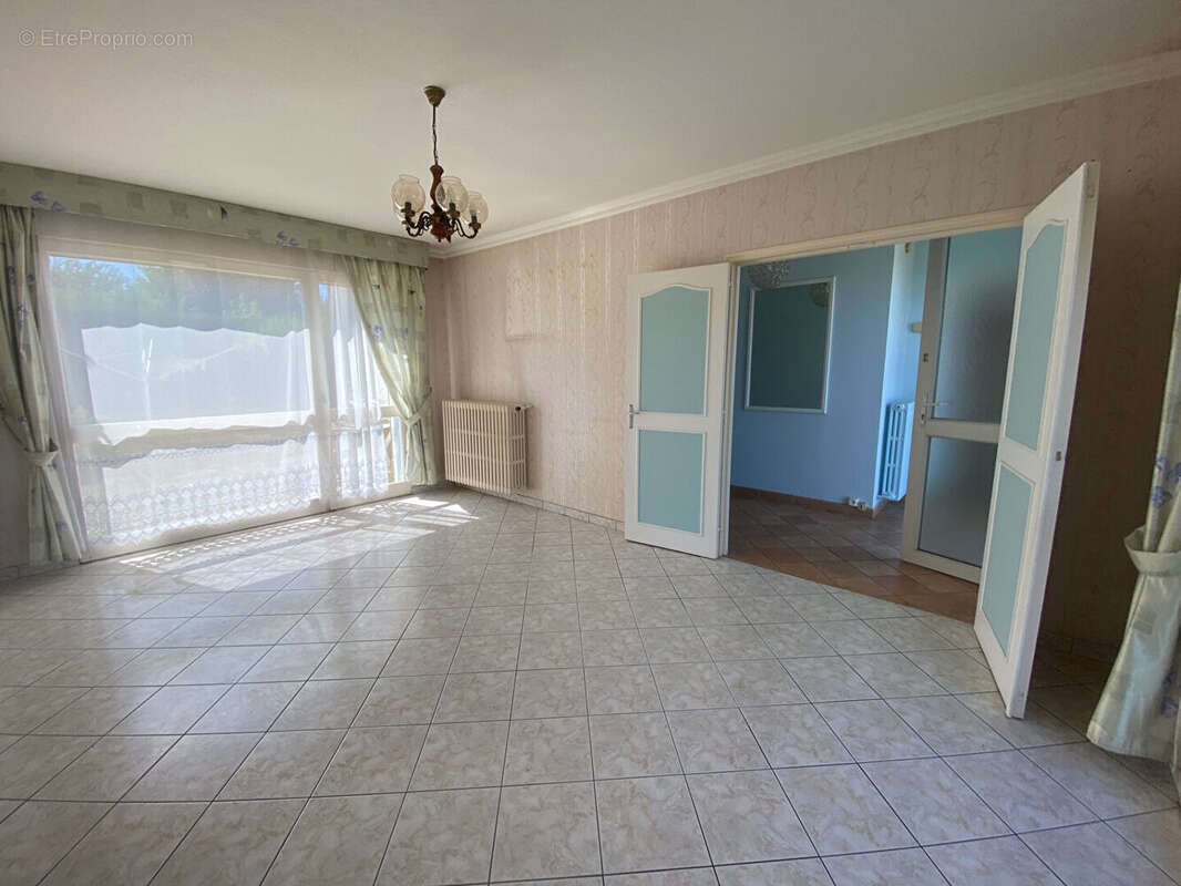 La Ferte Bernard, pavillon 3 chambres - photo 3