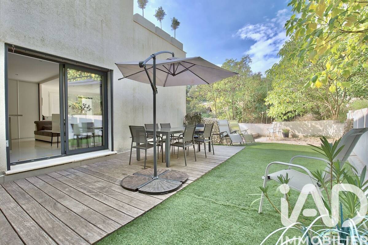 Photo 1 - Maison à MARSEILLE-11E