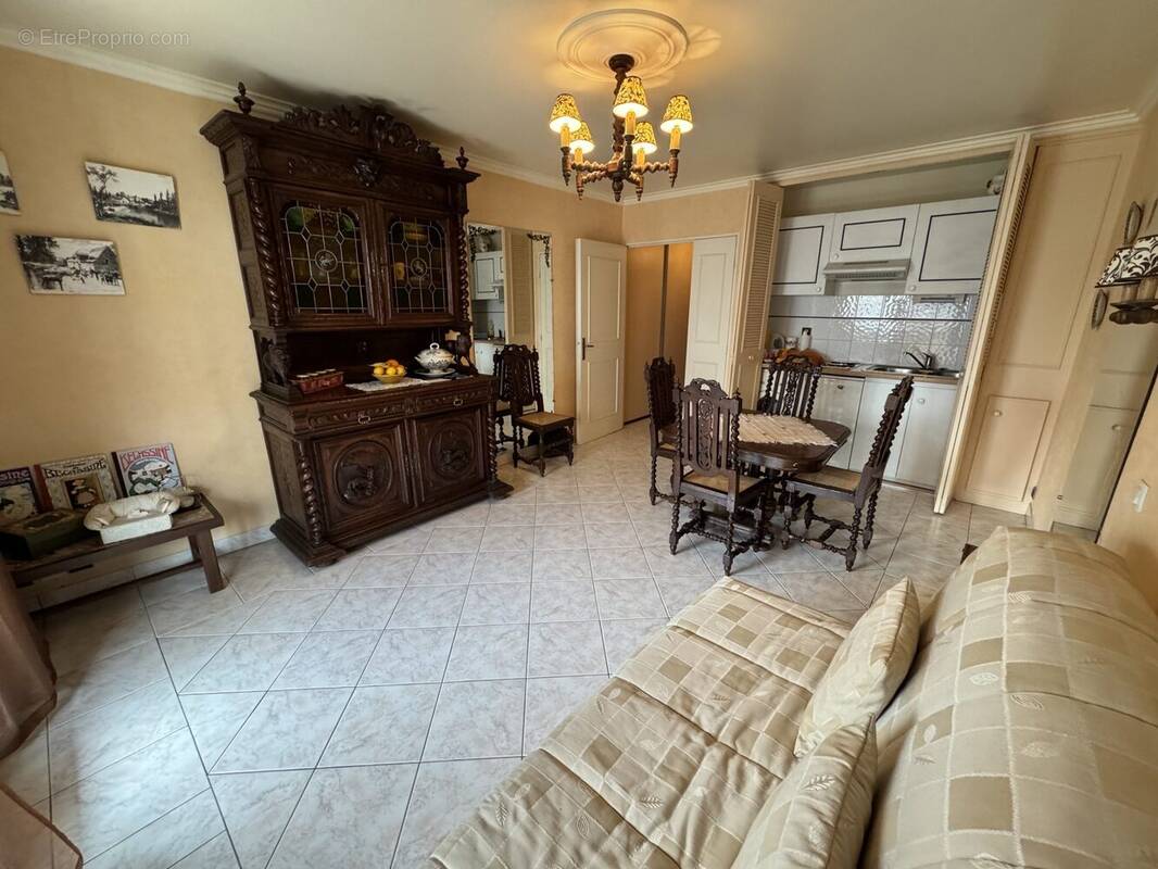 Appartement à PARIS-12E