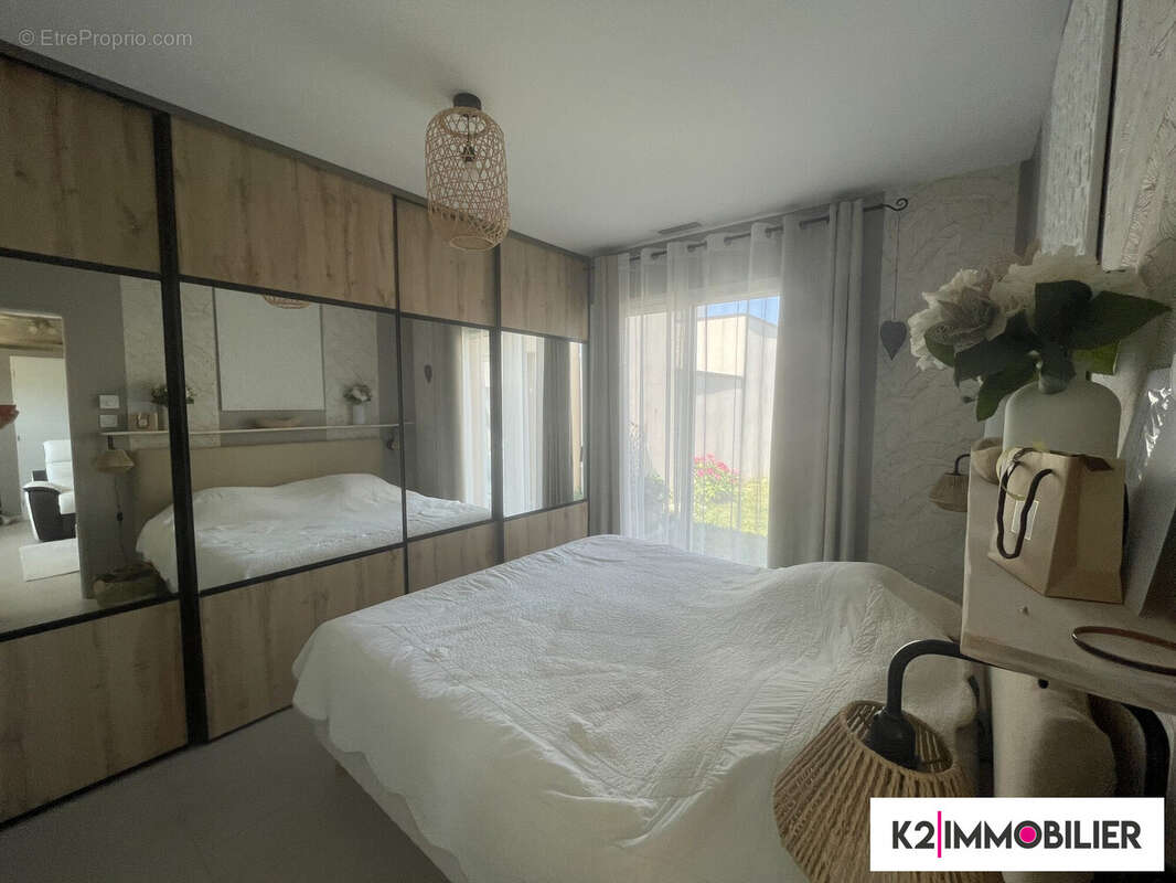 Maison à MONTELIMAR