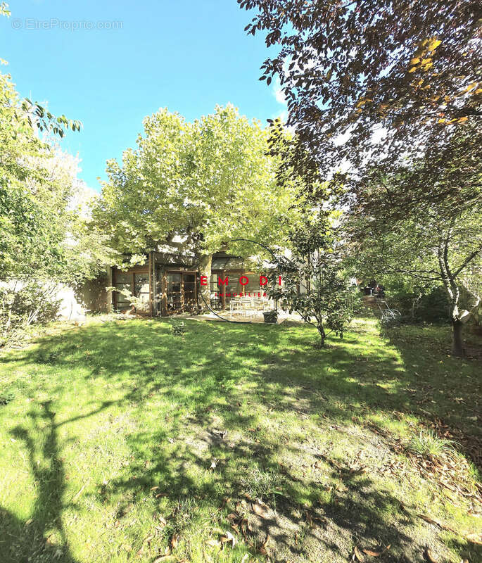 Maison à SAINT-MAUR-DES-FOSSES