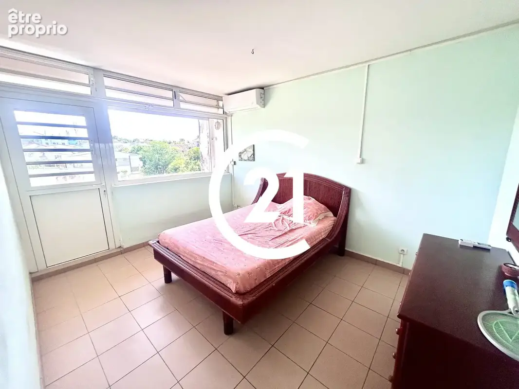 Appartement 67 m² à Schoelcher  - photo 8