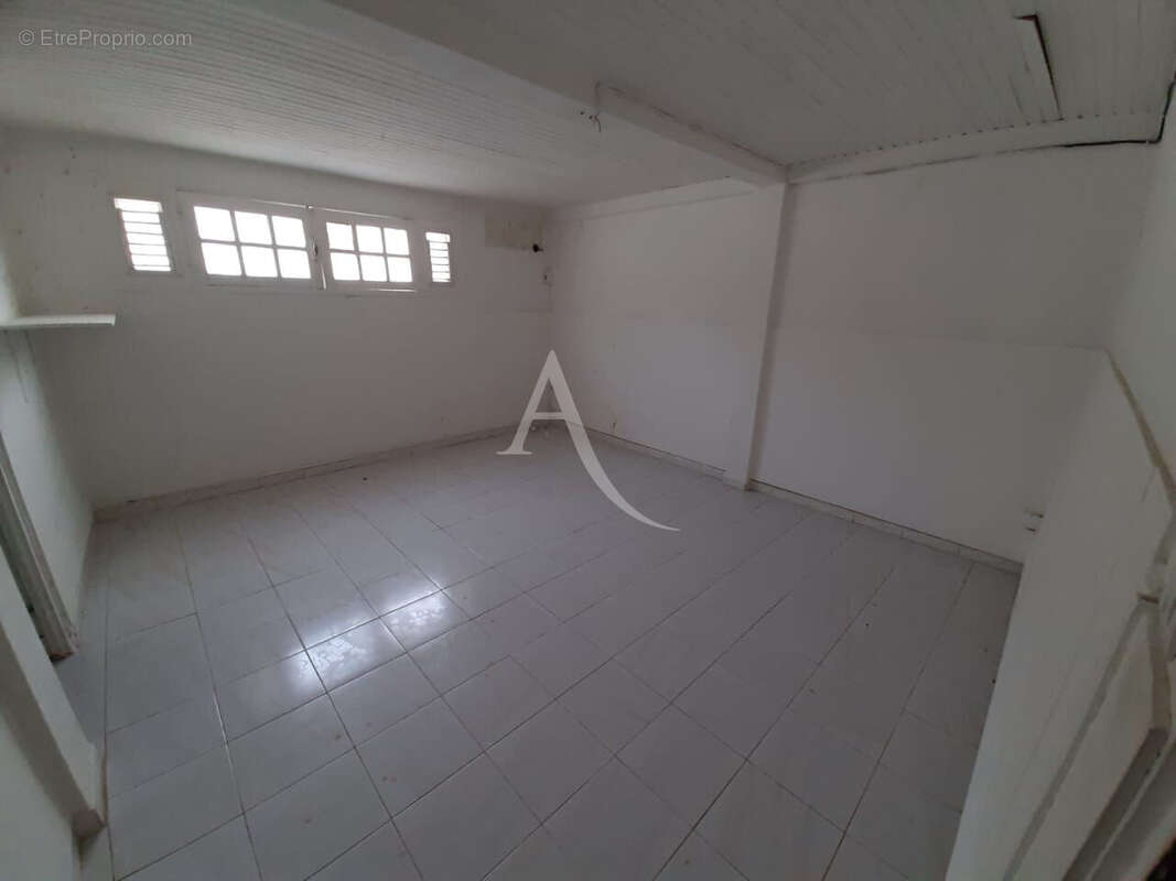 Maison à LA TRINITE