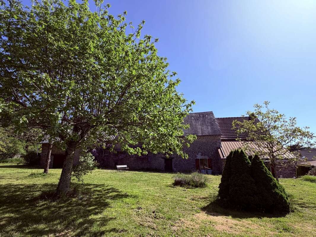 Maison à LES GRANDS-CHEZEAUX