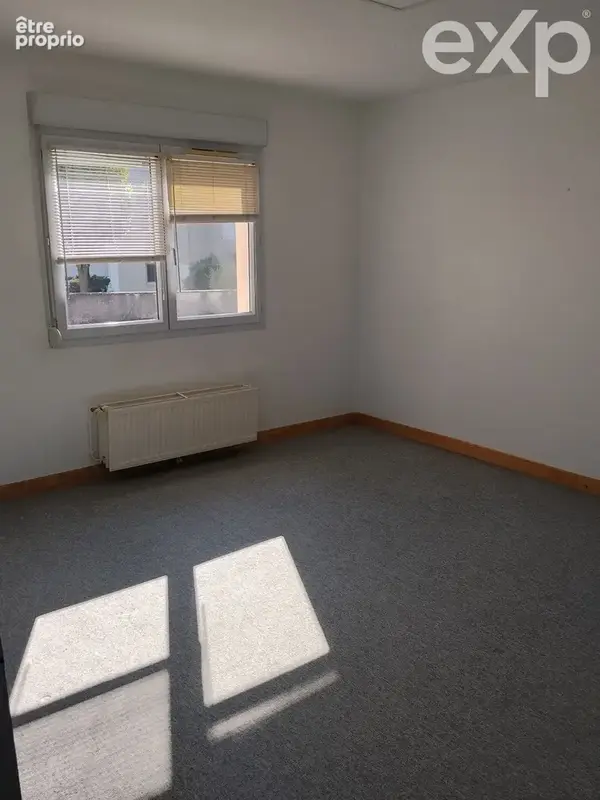 Commerce 93 m² à vendre à Chatenoy-Le-Royal (71880) - photo 9