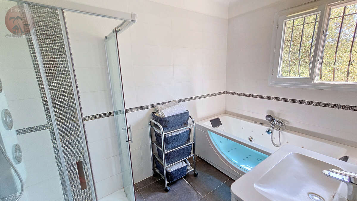 Maison à MOUANS-SARTOUX