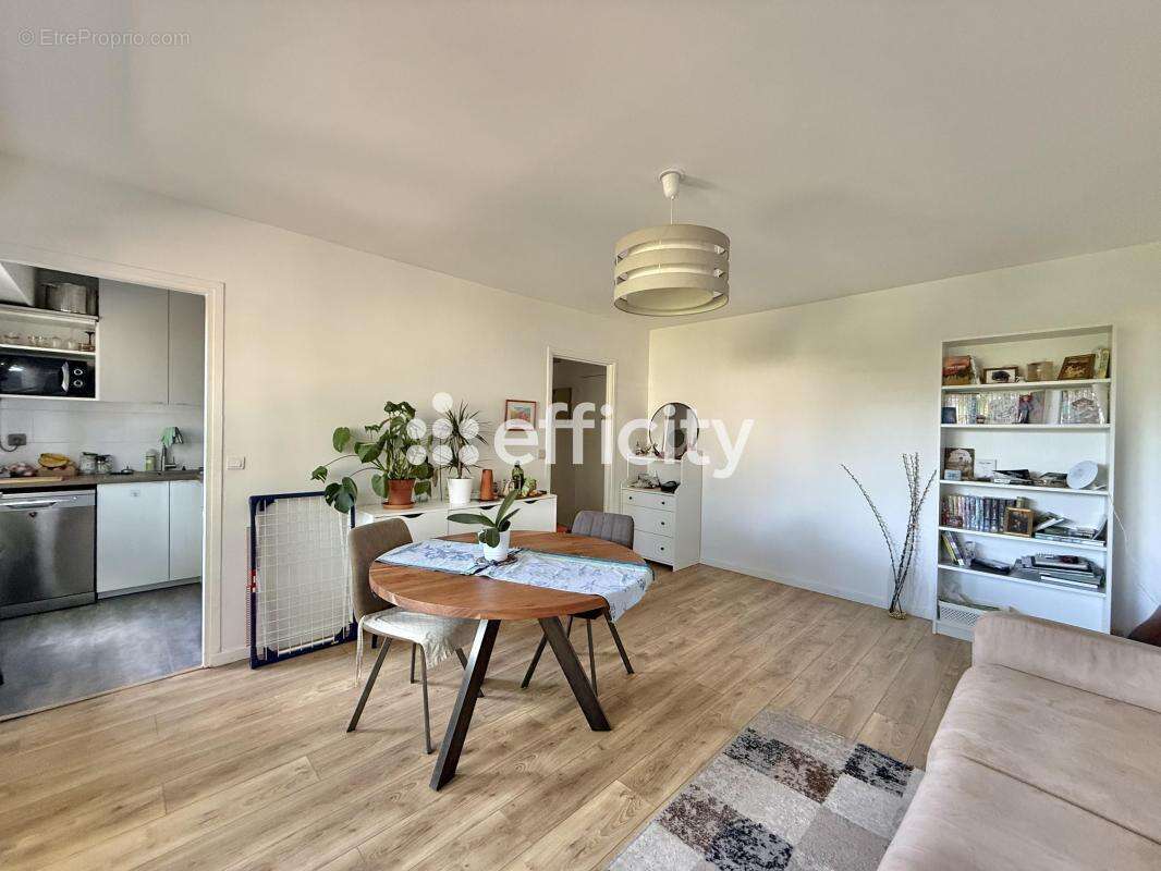 Appartement à BOISSY-SAINT-LEGER