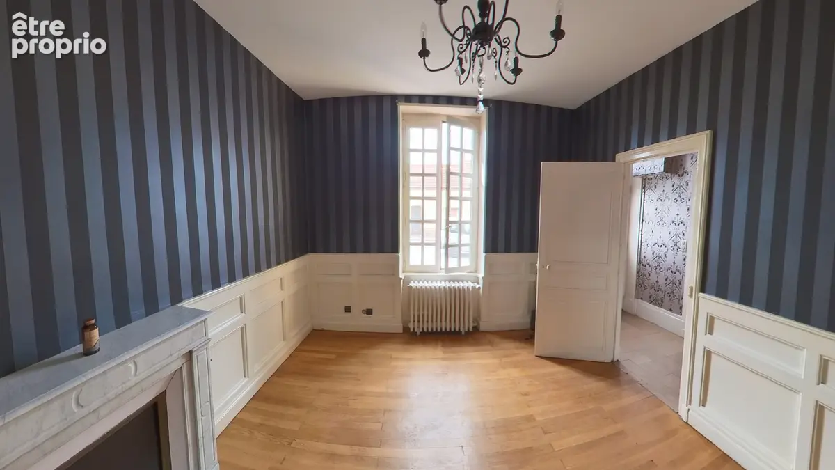 Maison 6 pièces 180 m² à vendre à Commentry (03600) - photo 7