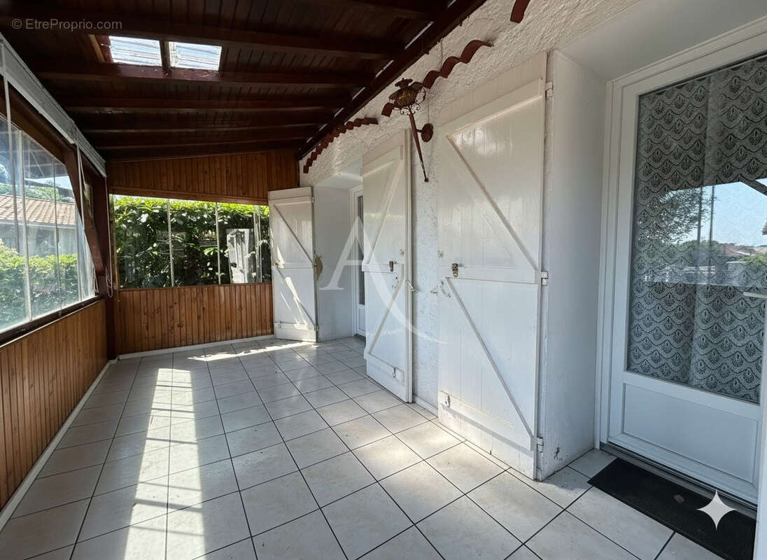 Maison Canéjan 112 m² avec dépendances - photo 7