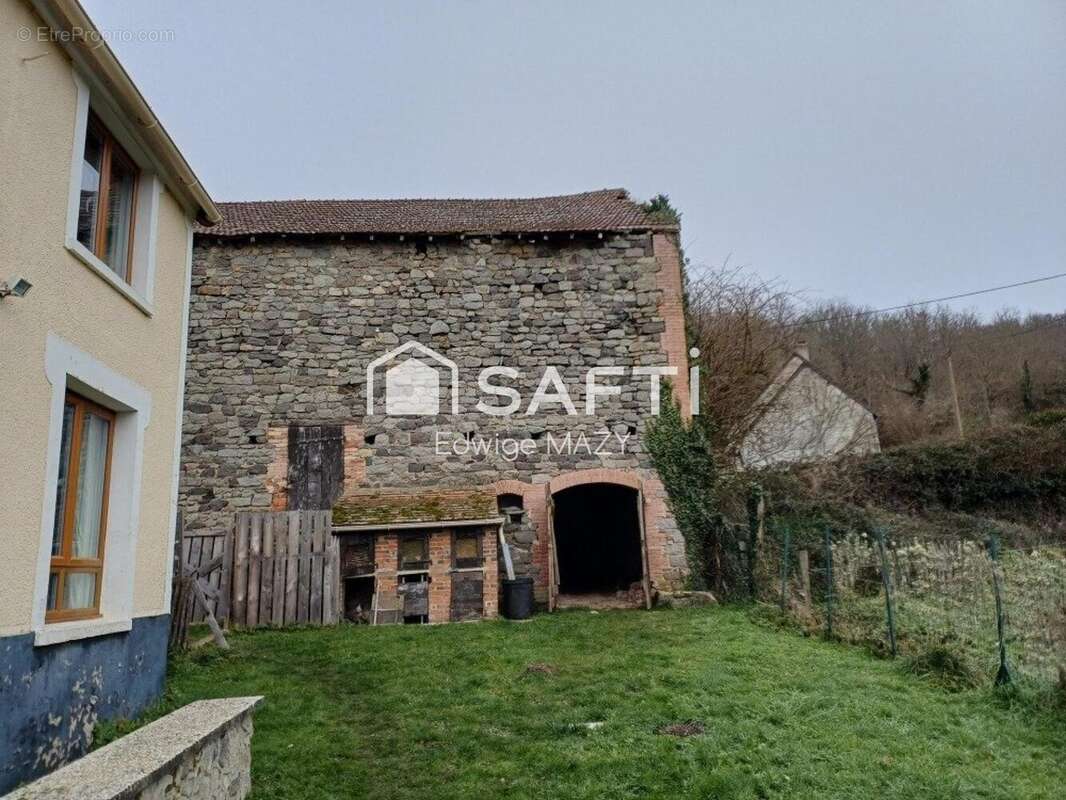 Maison 69 m² à Saint-Pardoux-Les-Cards  - photo 4