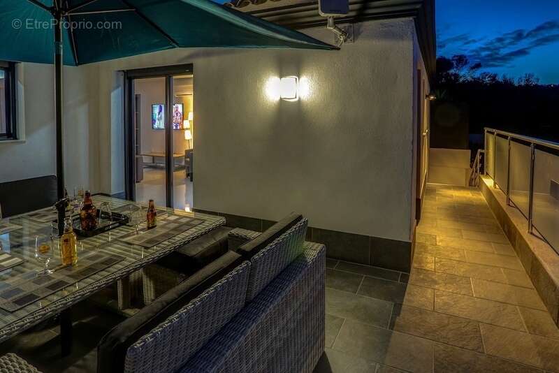 Appartement à FREJUS