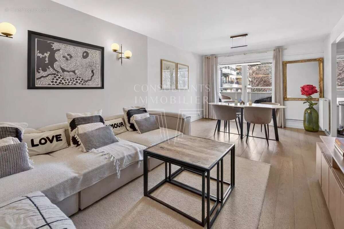 Appartement à LEVALLOIS-PERRET