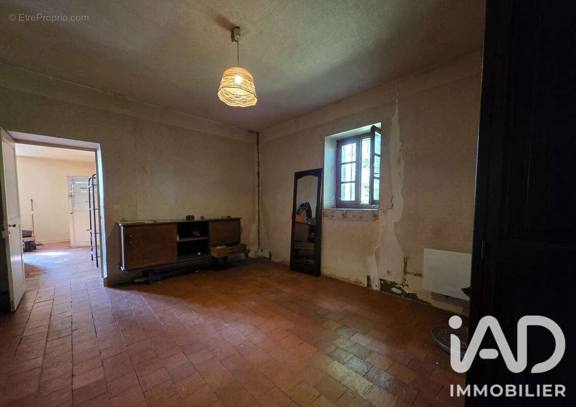 Maison 121 m² à Mornay  - photo 7