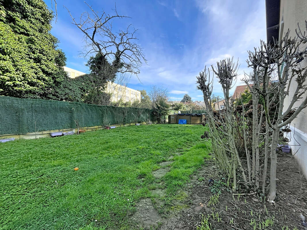 Maison à FRANCHEVILLE