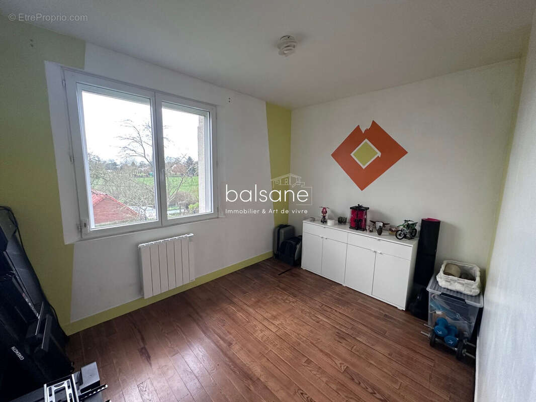 Maison à SAINT-DENIS-DES-MONTS