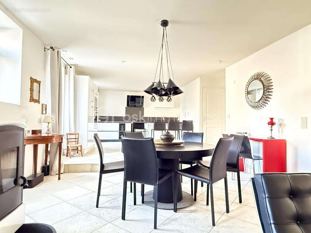 Maison à VELARS-SUR-OUCHE