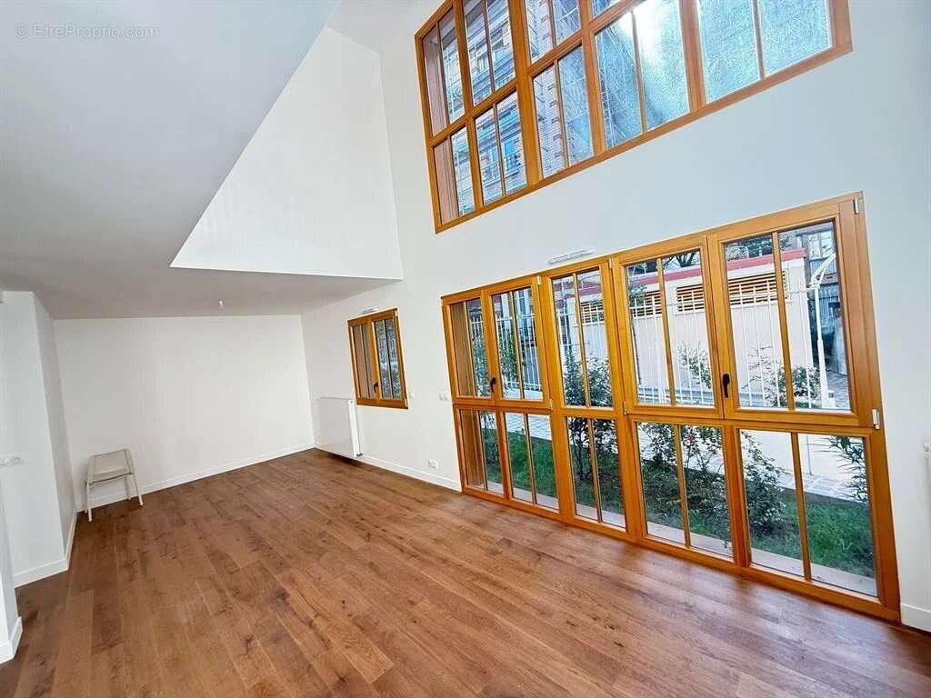 Maison à PARIS-12E